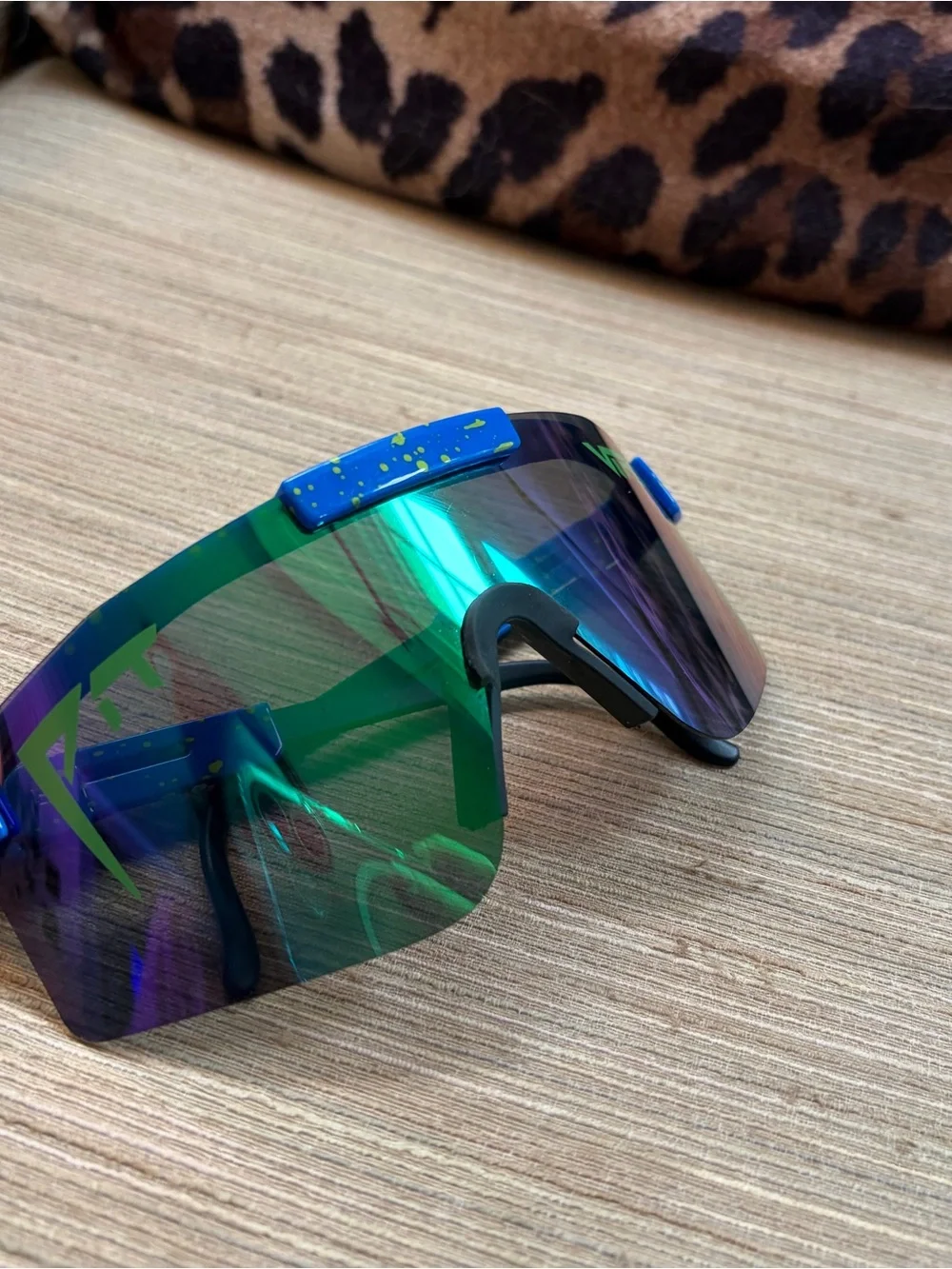 Pit Viper - Mirrored Shield Sports Sunglasses in Green-Blue Fade